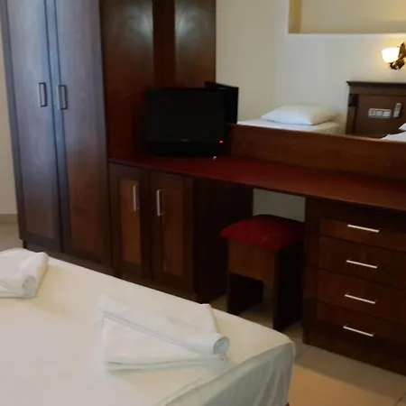 호텔 Adaburnu Golmar 4*